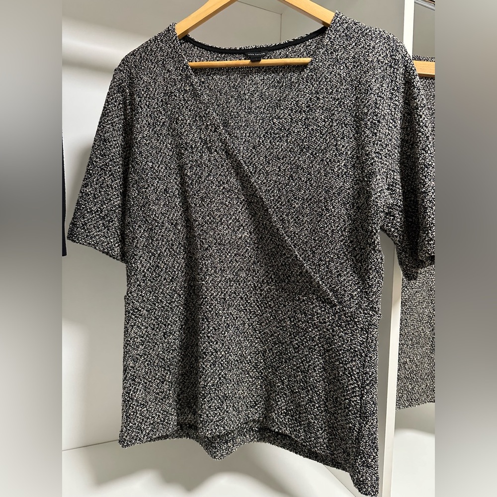Ann Taylor matching top and shirt. Black with flecks of gold and gray.